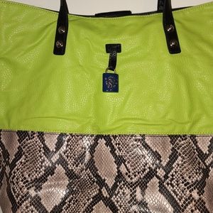 Jessica Simpson weekender shoulder bag